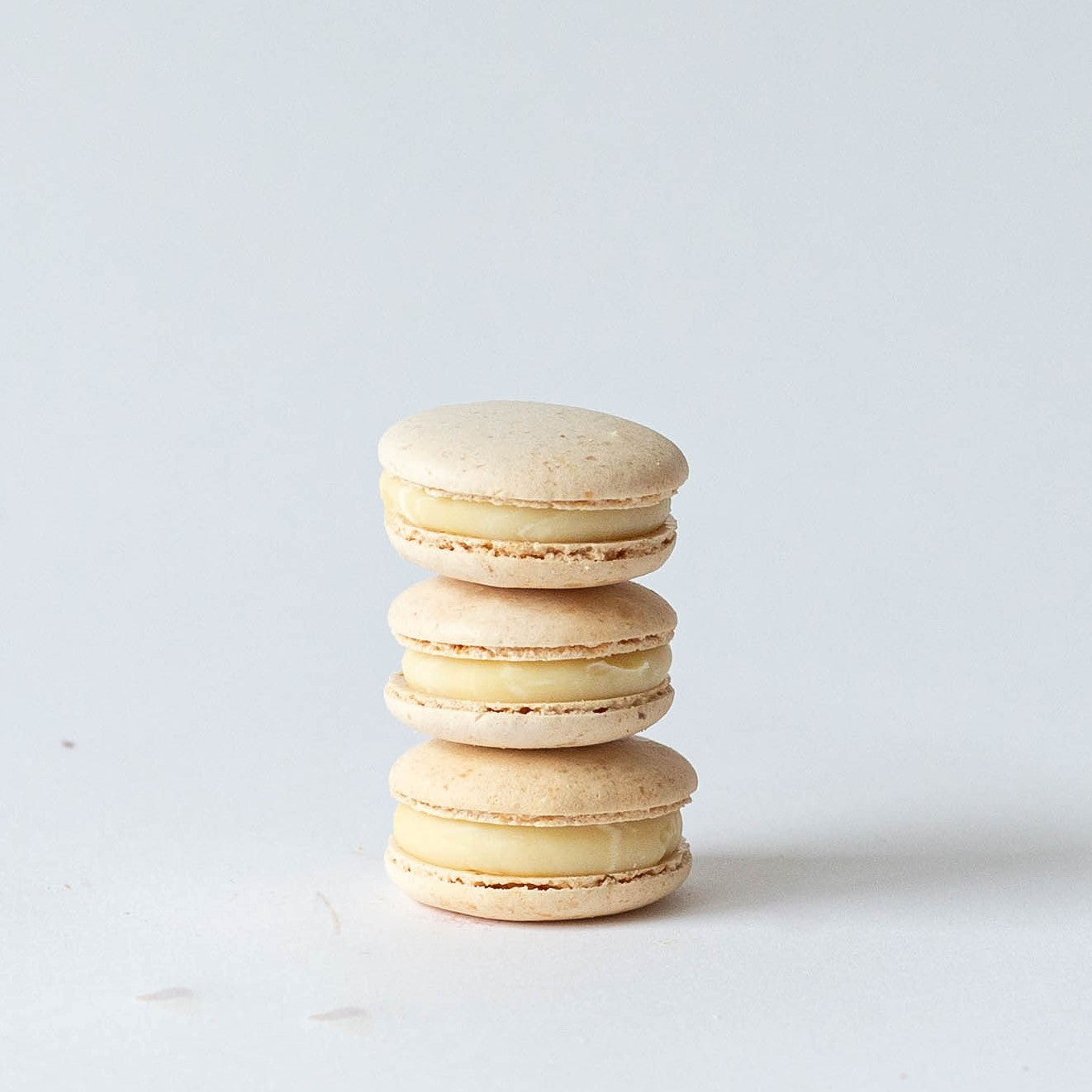 Tahitian Vanilla Macarons (6pcs)